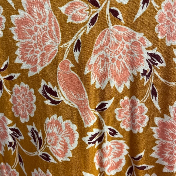 Patterned Dress - Picture 2 of 3